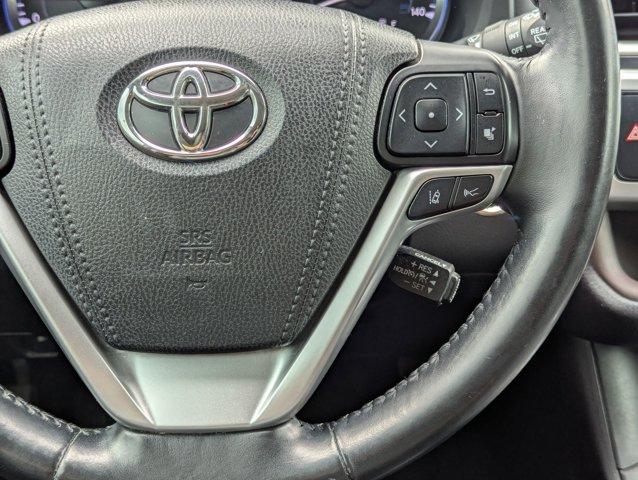 2017 Toyota Highlander Vehicle Photo in San Antonio, TX 78230