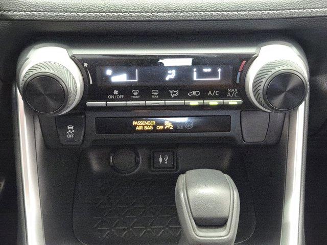 2019 Toyota RAV4 Vehicle Photo in Decatur, TX 76234
