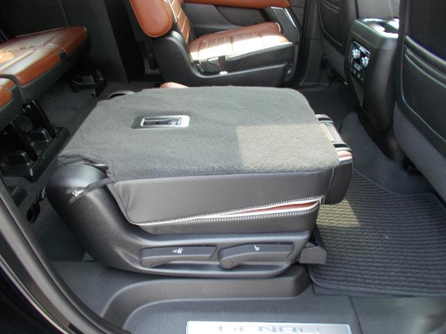 2023 GMC Yukon XL Vehicle Photo in LOWELL, MA 01852-4336