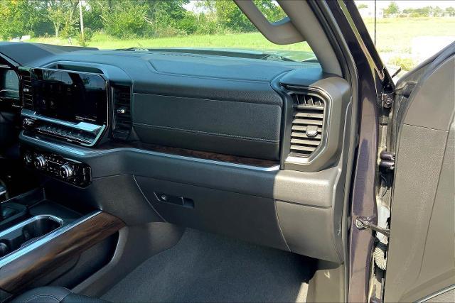 2022 GMC Sierra 1500 Vehicle Photo in TOPEKA, KS 66609-0000