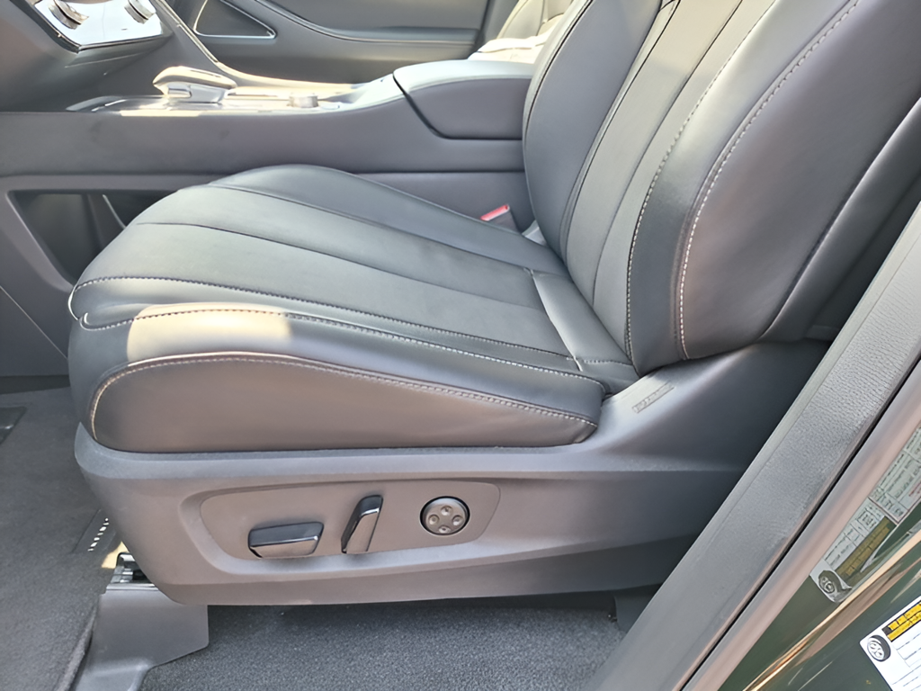 2026 INFINITI QX60 photo 29 of 32