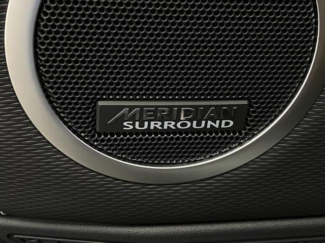 2025 Land Rover Discovery Vehicle Photo in Appleton, WI 54913