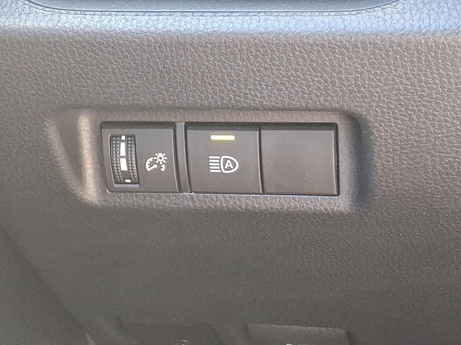 2022 Toyota RAV4 Vehicle Photo in Trevose, PA 19053