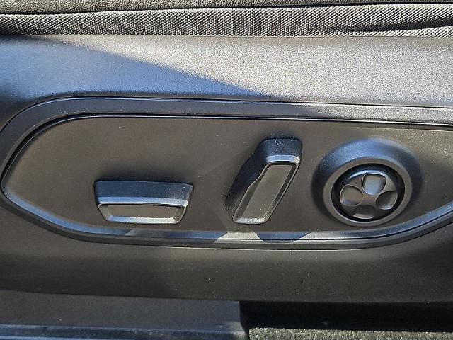 2023 Jeep Grand Cherokee L Vehicle Photo in TREVOSE, PA 19053-4984