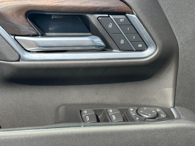 2025 GMC Sierra 2500 HD Vehicle Photo in COLUMBIA, MO 65203-3903
