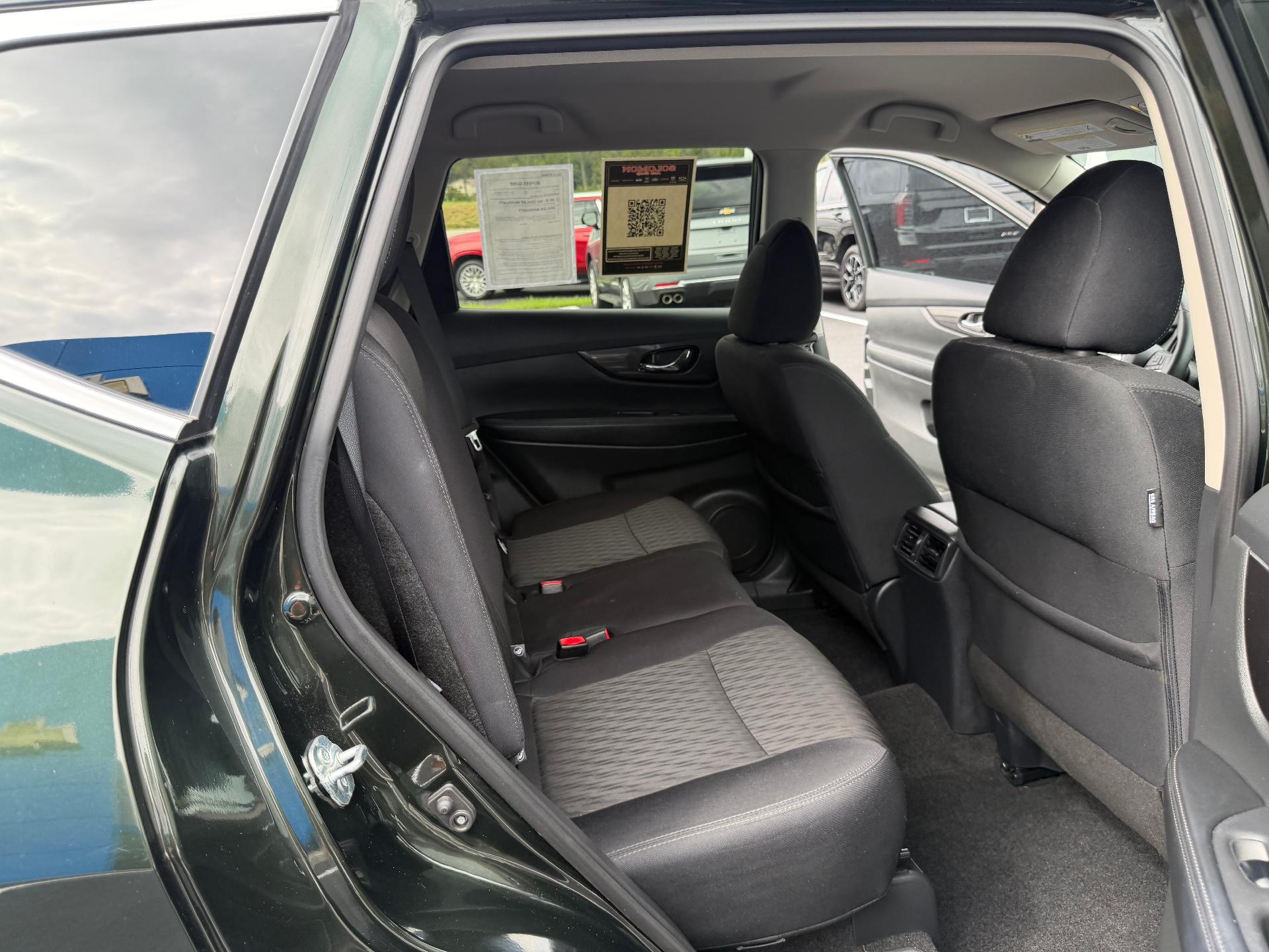 2019 Nissan Rogue photo 36 of 36