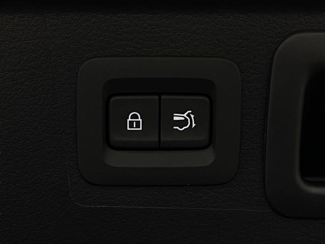 2025 Mazda CX-50 Vehicle Photo in Appleton, WI 54913