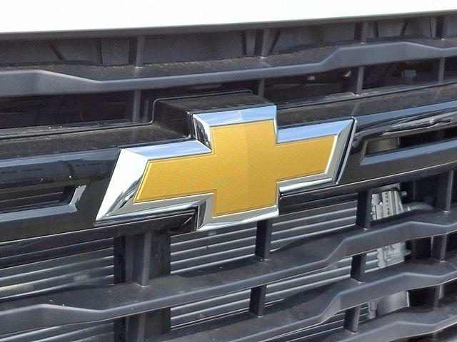 2025 Chevrolet Silverado 3500 HD Chassis Cab Vehicle Photo in DANBURY, CT 06810-5034