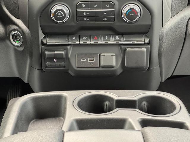 2024 Chevrolet Silverado 2500 HD Vehicle Photo in COLUMBIA, MO 65203-3903