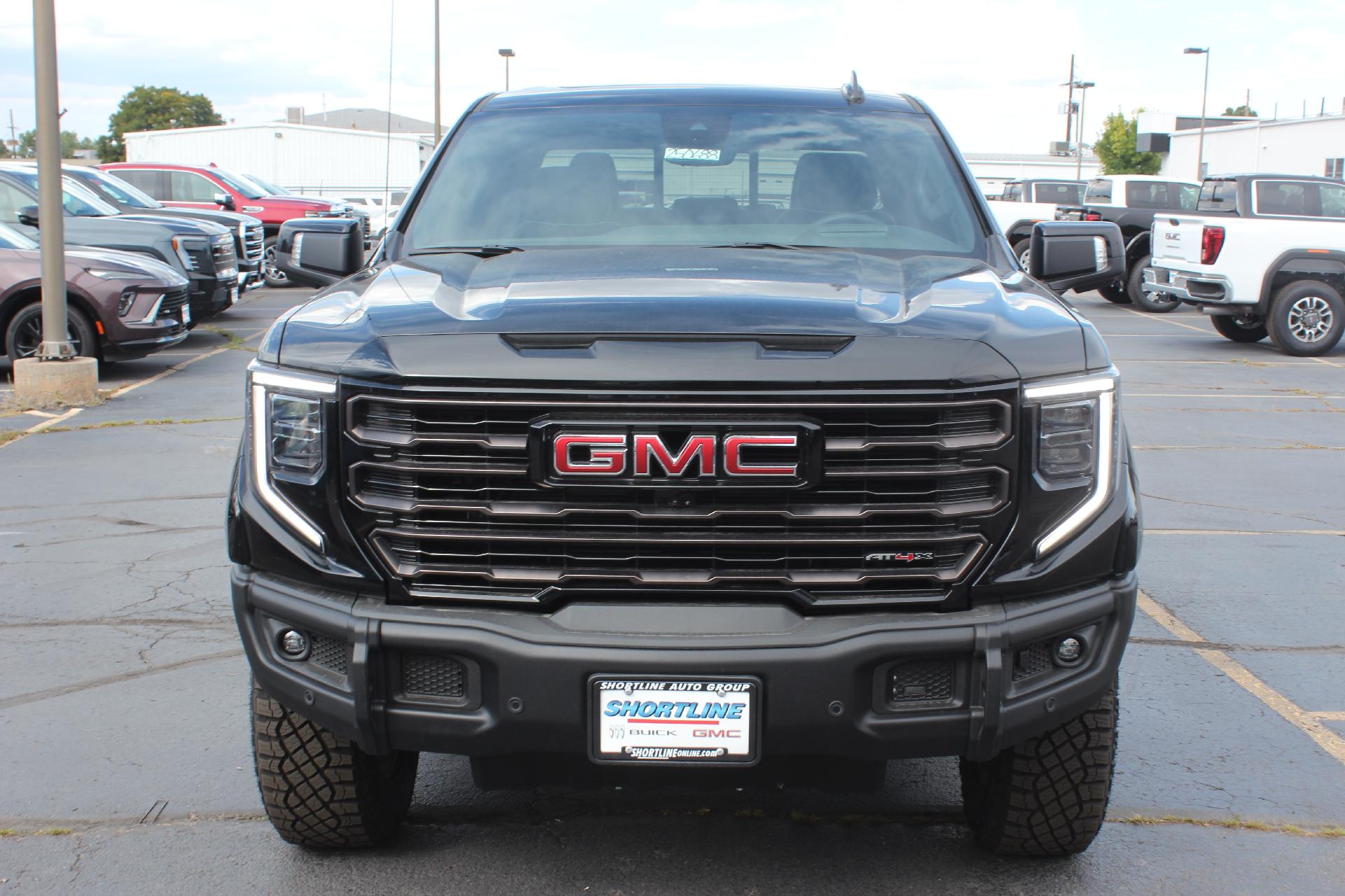 2025 GMC Sierra 1500 Vehicle Photo in AURORA, CO 80012-4011