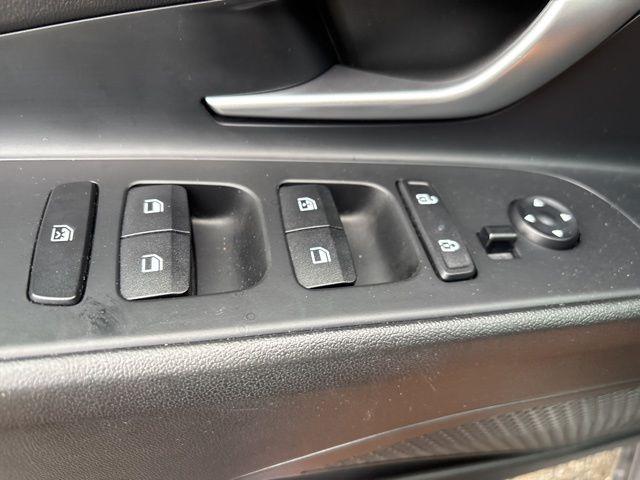2023 Hyundai ELANTRA Vehicle Photo in Pleasant Hills, PA 15236