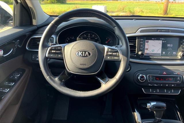 2019 Kia Sorento Vehicle Photo in TOPEKA, KS 66609-0000