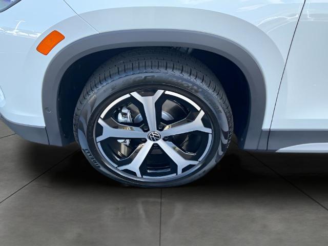 2025 Volkswagen Tiguan Vehicle Photo in Oshkosh, WI 54904