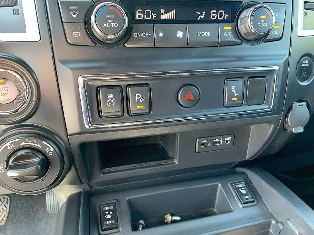 2019 Nissan Titan Vehicle Photo in MOON TOWNSHIP, PA 15108-2571
