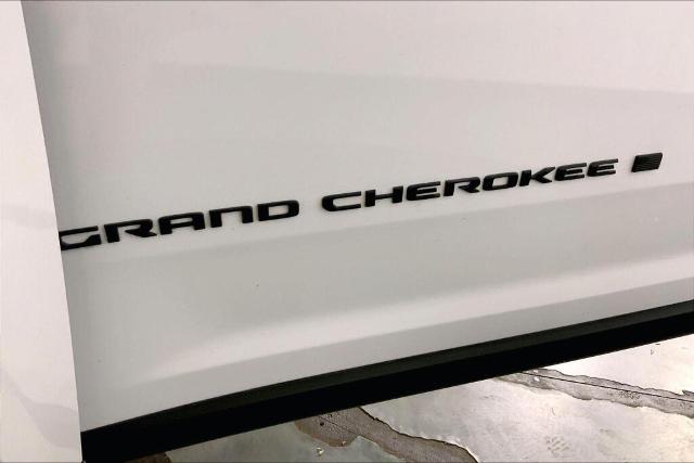 2024 Jeep Grand Cherokee L Vehicle Photo in Kansas City, MO 64114