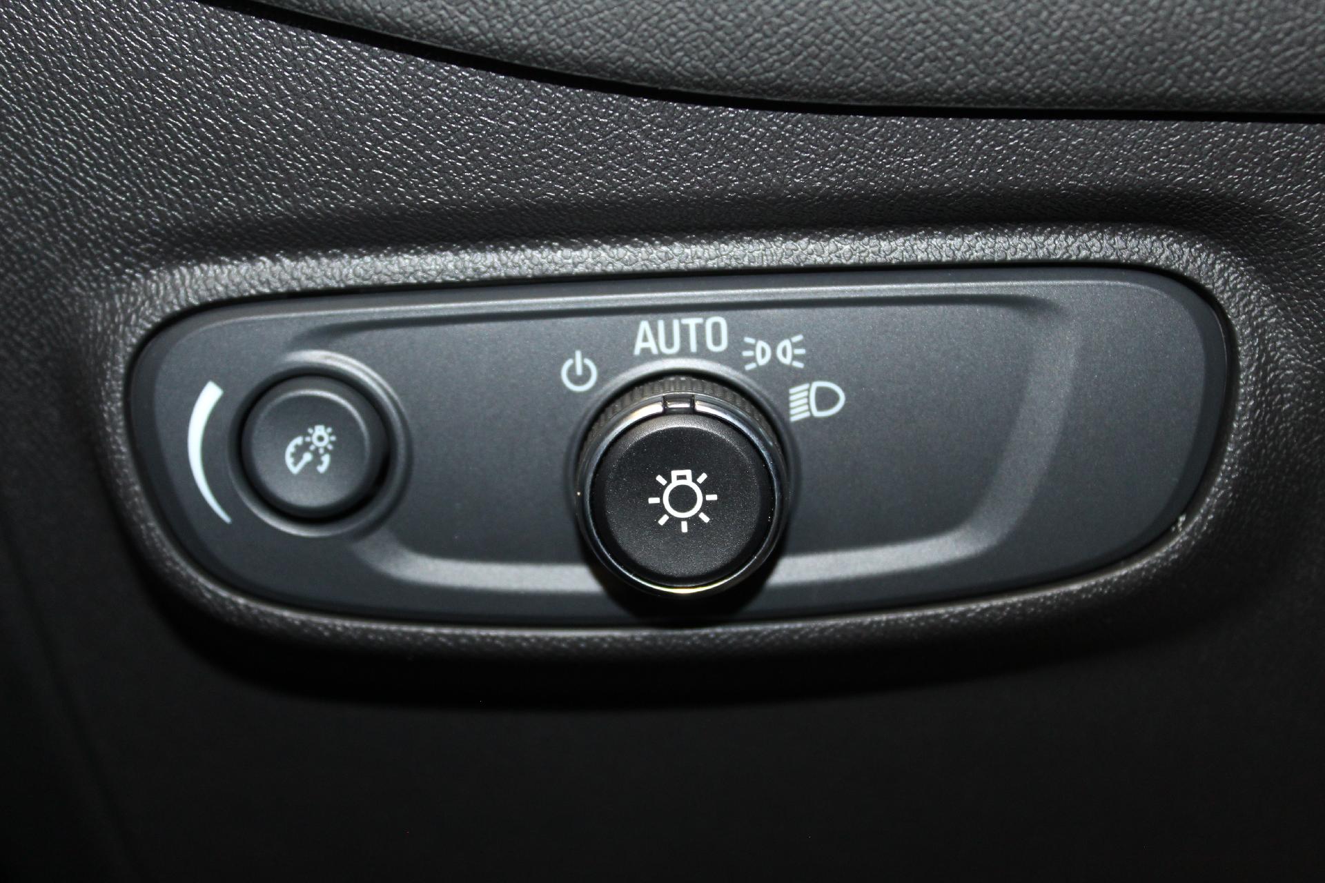 2024 Chevrolet Equinox Vehicle Photo in NORTHAMPTON, MA 01060-1120