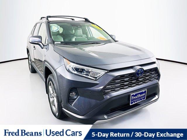 2019 Toyota RAV4 Vehicle Photo in Flemington, NJ 08822