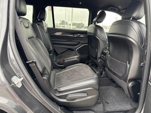 2022 Jeep Grand Cherokee L Vehicle Photo in Jonesboro, AR 72404