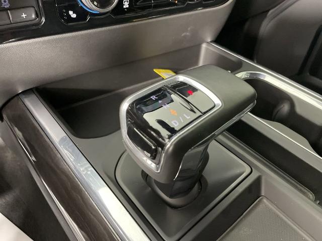 2024 Chevrolet Silverado 1500 Vehicle Photo in GILBERT, AZ 85297-0402