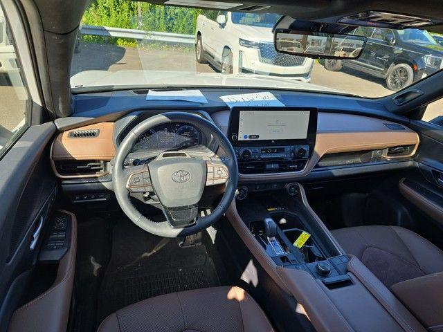 2024 Toyota Grand Highlander Vehicle Photo in Pleasant Hills, PA 15236