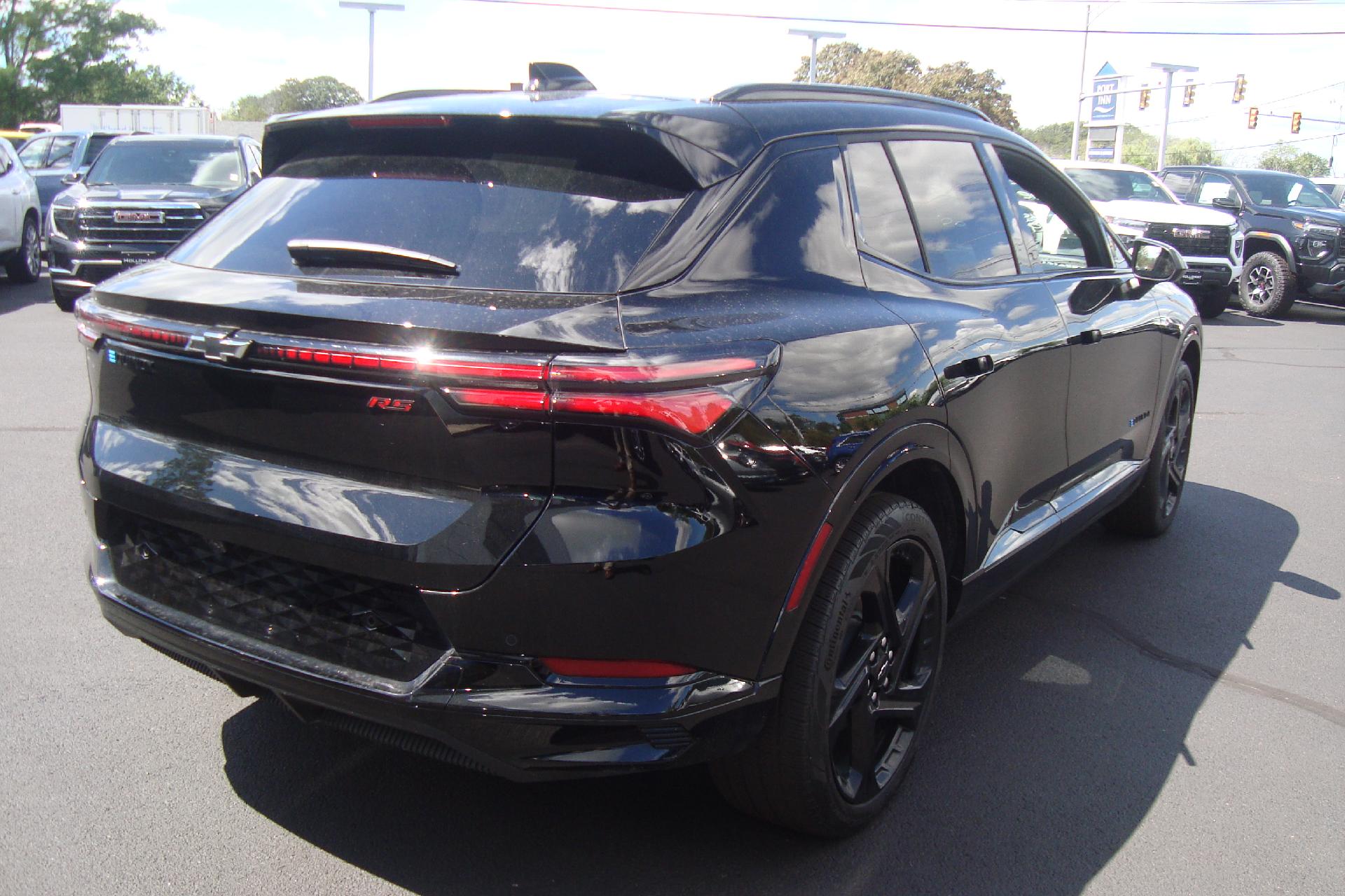 2025 Chevrolet Equinox EV Vehicle Photo in PORTSMOUTH, NH 03801-4196