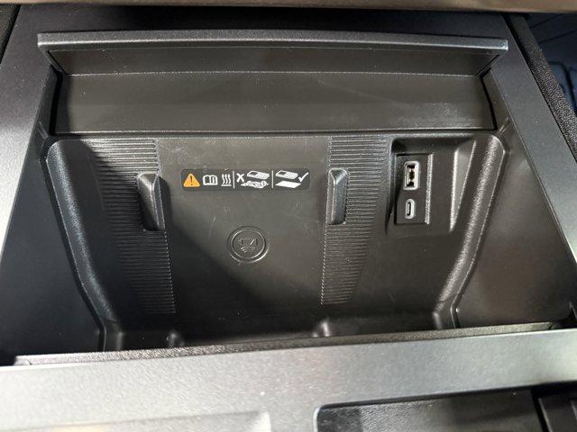 2024 GMC HUMMER EV SUV Vehicle Photo in LEOMINSTER, MA 01453-2952