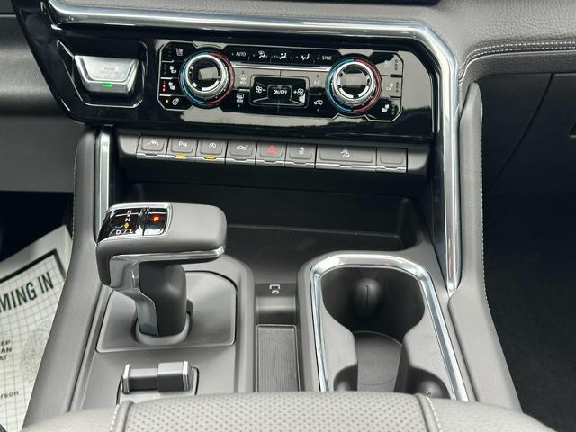 2026 GMC Sierra 1500 Vehicle Photo in COLUMBIA, MO 65203-3903