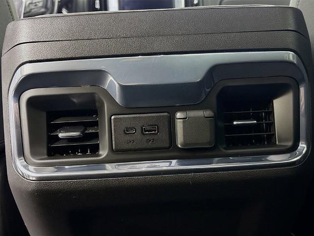 2021 GMC Sierra 1500 Vehicle Photo in PUYALLUP, WA 98371-4149