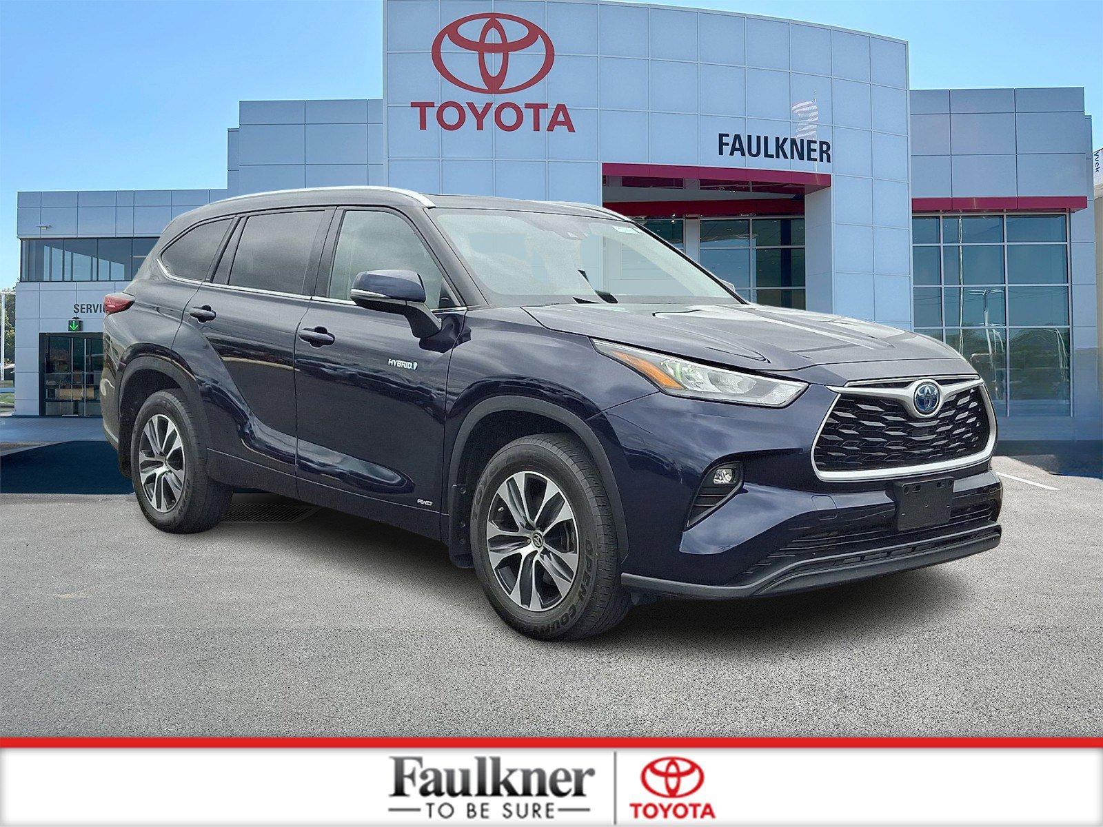 2020 Toyota Highlander Vehicle Photo in Harrisburg, PA 17111