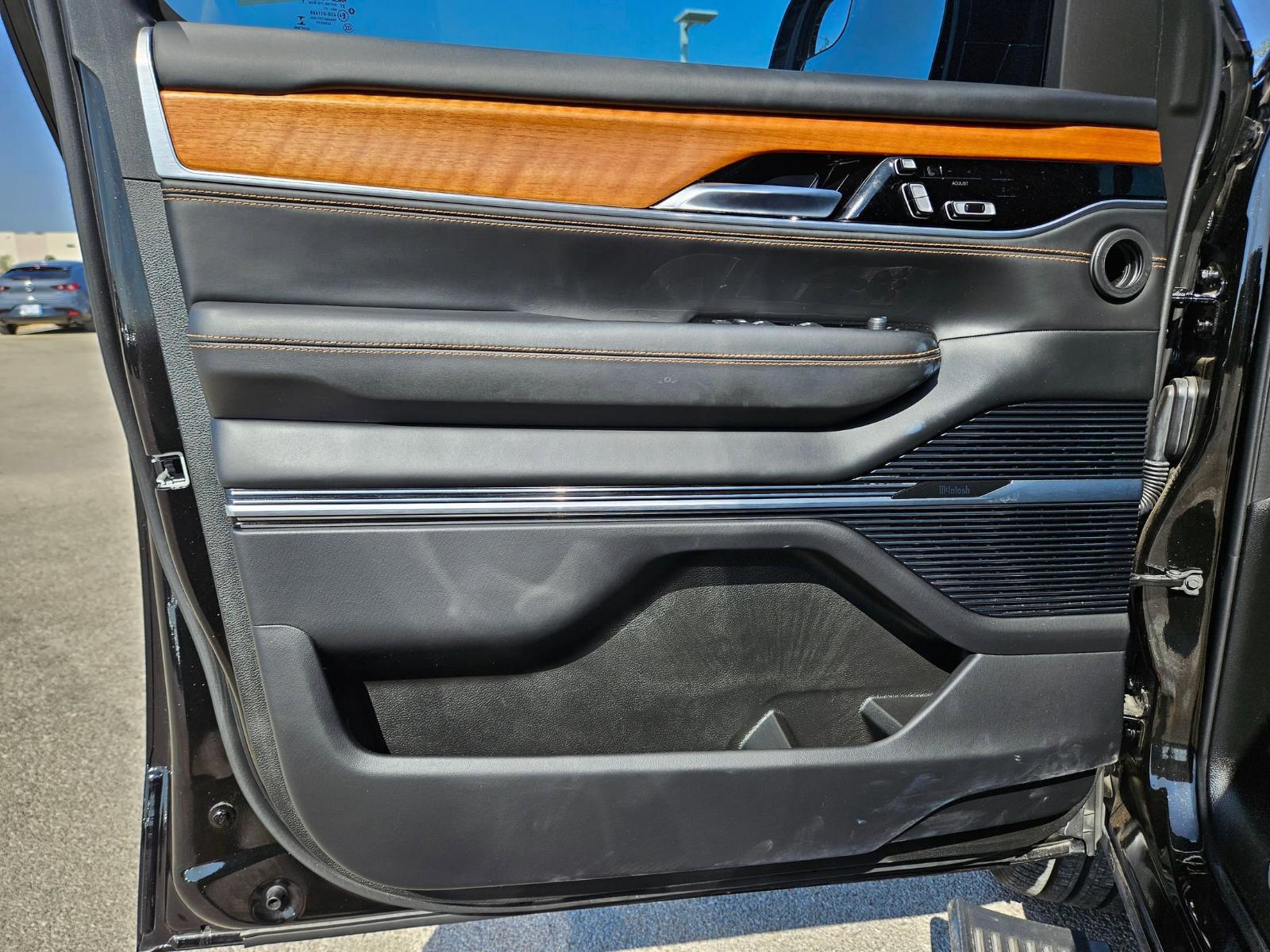 2024 Jeep Grand Wagoneer Vehicle Photo in Seguin, TX 78155