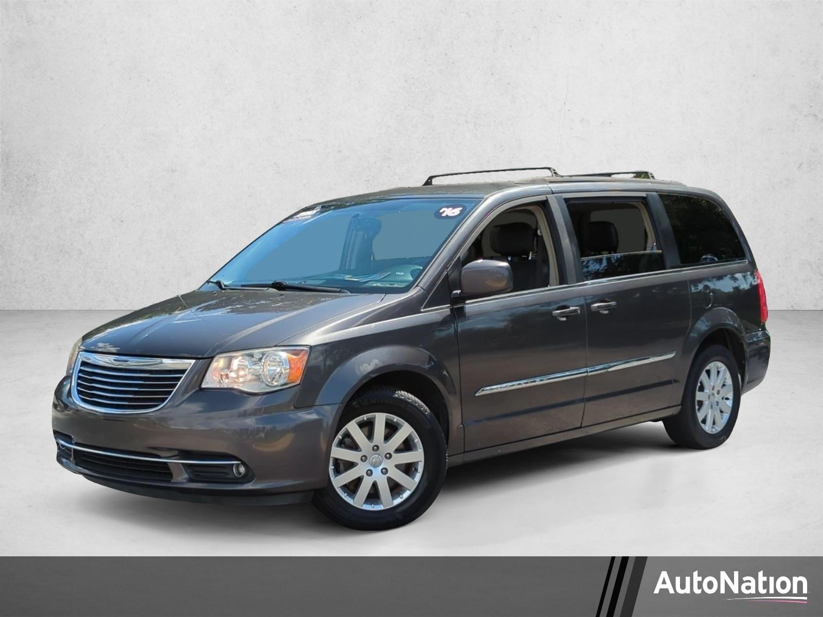2016 Chrysler Town & Country Vehicle Photo in Sanford, FL 32771