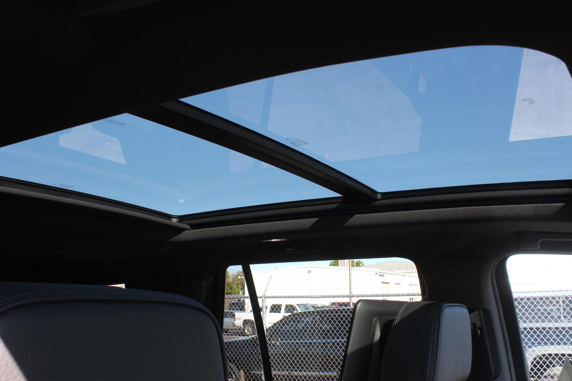 2026 GMC Yukon Vehicle Photo in AURORA, CO 80012-4011