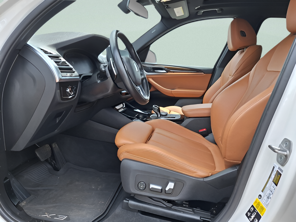 2023 BMW X3 xDrive30i - 11