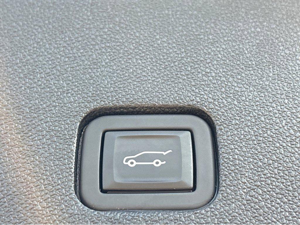 2024 Cadillac XT6 Vehicle Photo in SAVANNAH, GA 31406-4513