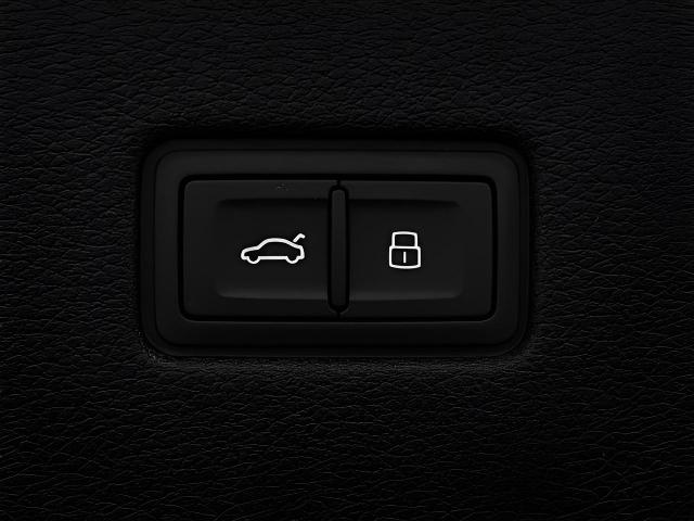 2025 Audi Q8 Vehicle Photo in Appleton, WI 54913