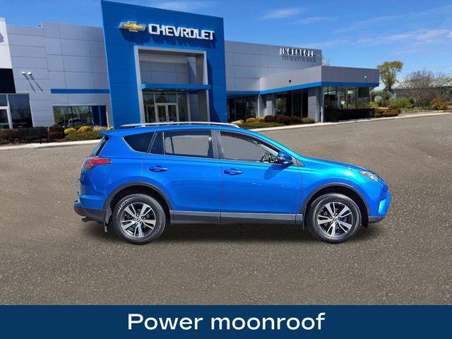 2018 Toyota RAV4 Vehicle Photo in DANBURY, CT 06810-5034