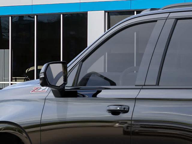 2026 Chevrolet Tahoe Vehicle Photo in MOON TOWNSHIP, PA 15108-2571