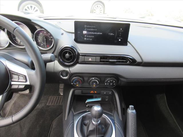 2025 Mazda MX-5 Miata Vehicle Photo in LEESBURG, FL 34788-4022