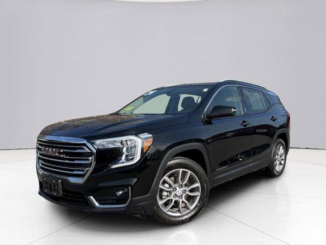 2024 GMC Terrain Vehicle Photo in LEOMINSTER, MA 01453-2952