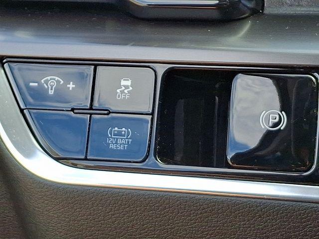 2023 Kia Sportage Hybrid Vehicle Photo in DANBURY, CT 06810-5034