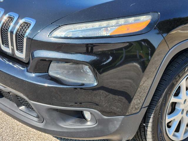 2014 Jeep Cherokee Vehicle Photo in DENTON, TX 76210-9321