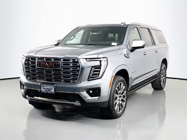 2025 GMC Yukon XL Vehicle Photo in PUYALLUP, WA 98371-4149