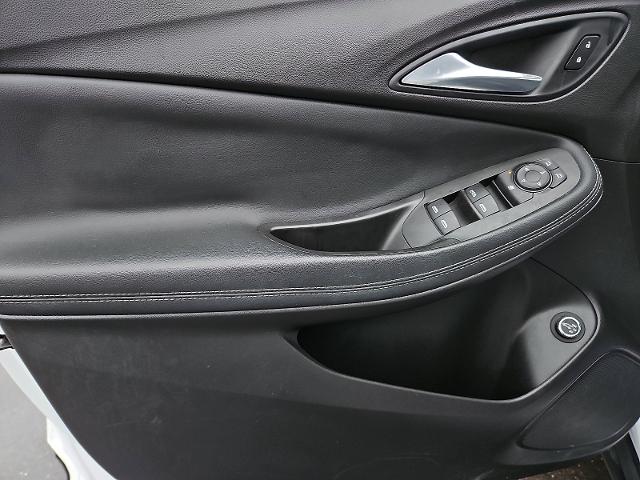 2021 Buick Encore GX Vehicle Photo in TREVOSE, PA 19053-4984