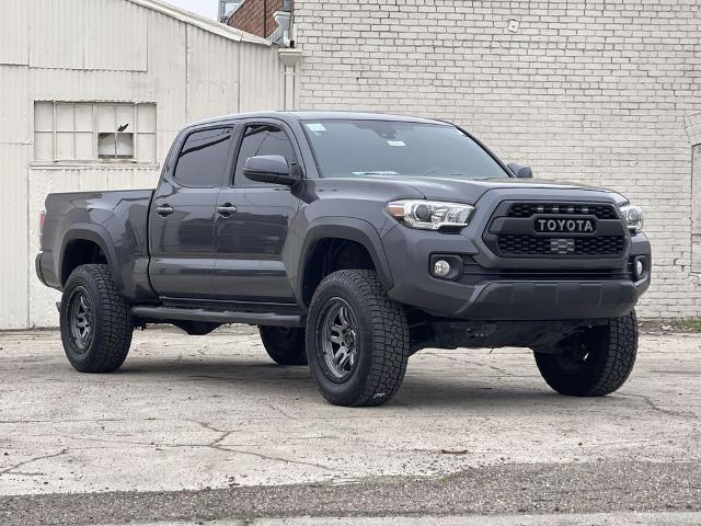 2022 Toyota Tacoma 4WD Vehicle Photo in TURLOCK, CA 95380-4918