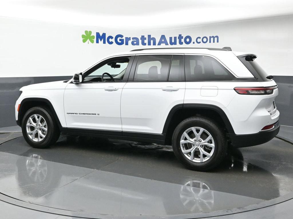 2023 Jeep Grand Cherokee Vehicle Photo in Cedar Rapids, IA 52402