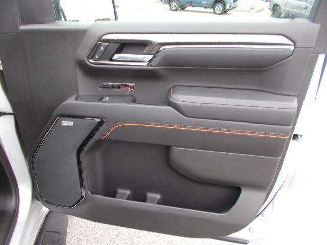 2022 GMC Sierra 1500 Vehicle Photo in LOWELL, MA 01852-4336