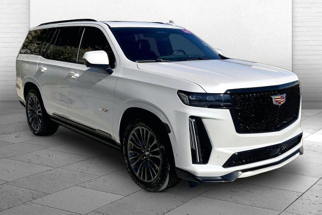 2023 Cadillac Escalade Vehicle Photo in KANSAS CITY, MO 64114-4545