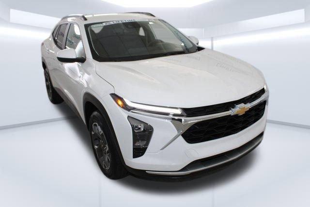 2025 Chevrolet Trax Vehicle Photo in SAINT CLAIRSVILLE, OH 43950-8512