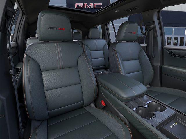 2025 GMC Acadia Vehicle Photo in DANBURY, CT 06810-5034