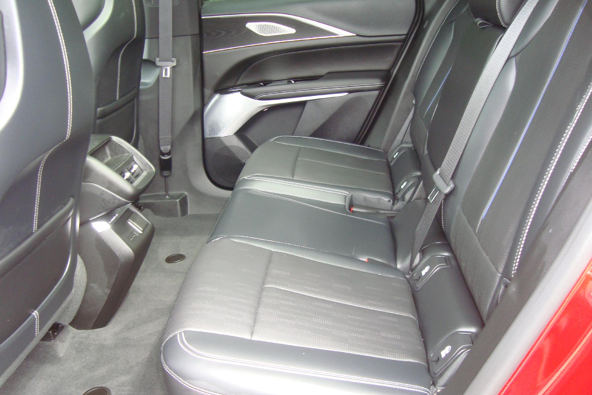 2024 Cadillac LYRIQ Vehicle Photo in PORTSMOUTH, NH 03801-4196